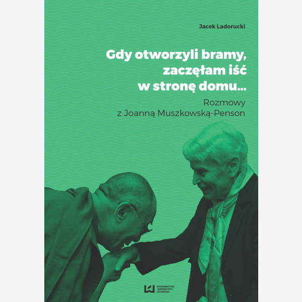 Gdy otworzyli bramy, zaczęłam iść w stronę domu...